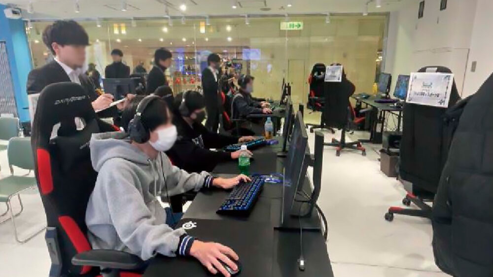 「和歌山城下町eスポーツ大会 ～eスタジアムなんば本店・泉佐野合同交流戦～」の様子